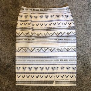 NWOT White a house Black Market skirt.